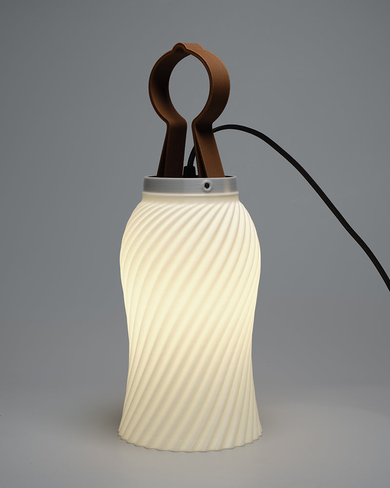 Svelt - Table or hanging lamp with removable handle