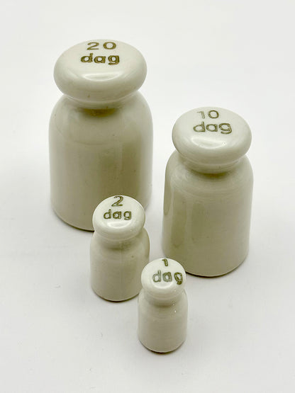 Porcelain weight set
