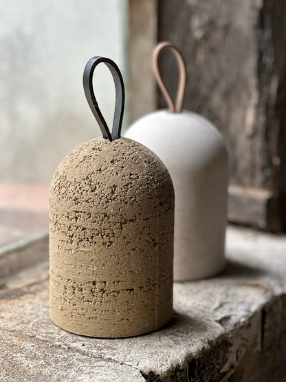 Borne - Door-stop - Rammed raw earth