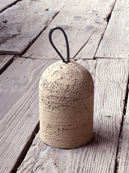 Borne - Door-stop - Rammed raw earth